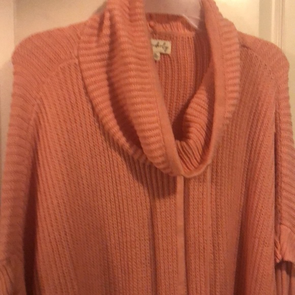 Women’s Pink Sweater - Picture 2 of 2